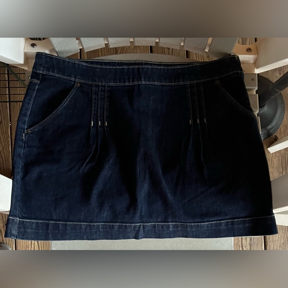 Elle women, blue jeans, mini skirt, size 14, 99% cotton, 1% spandex